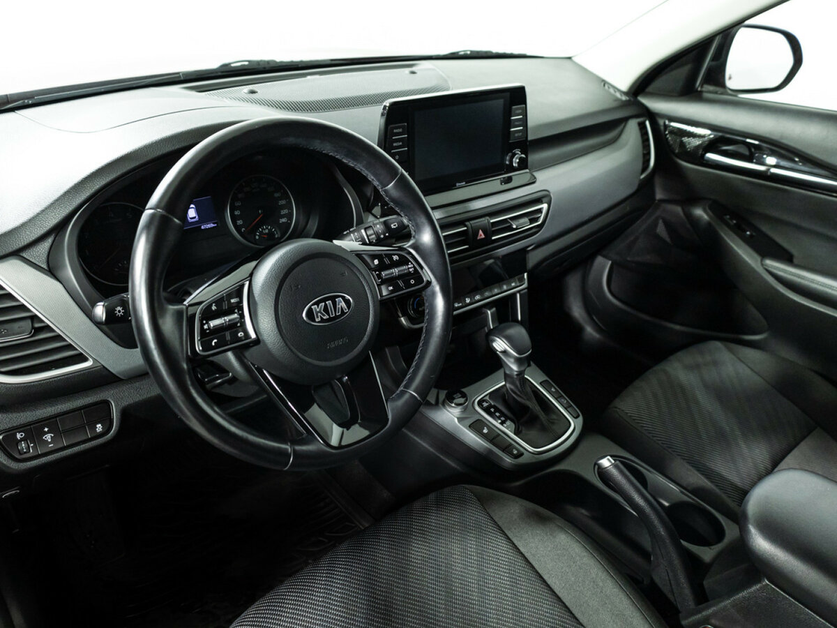 Б/У Киа Сельтос 2020 года. Фото: #10