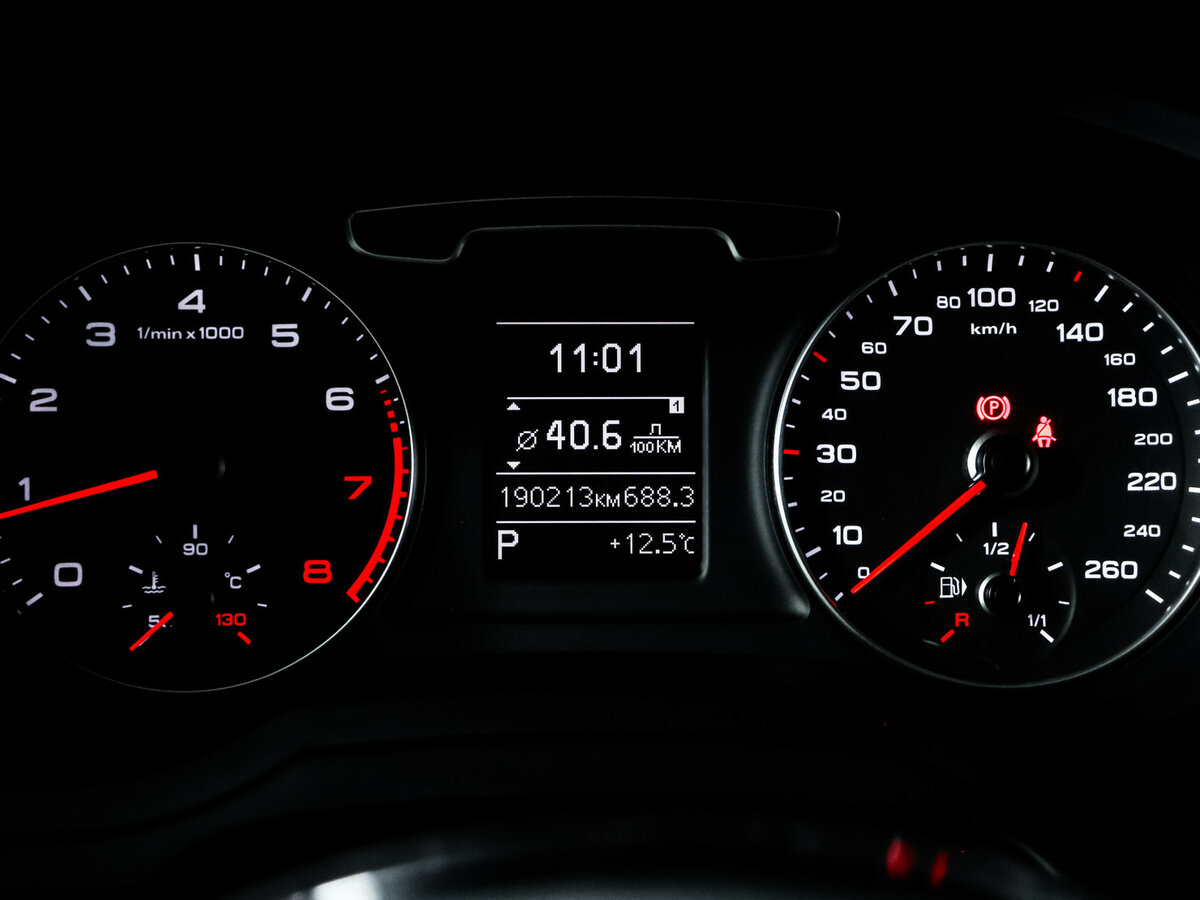 Б/У Ауди К3 2013 года. Фото: #8