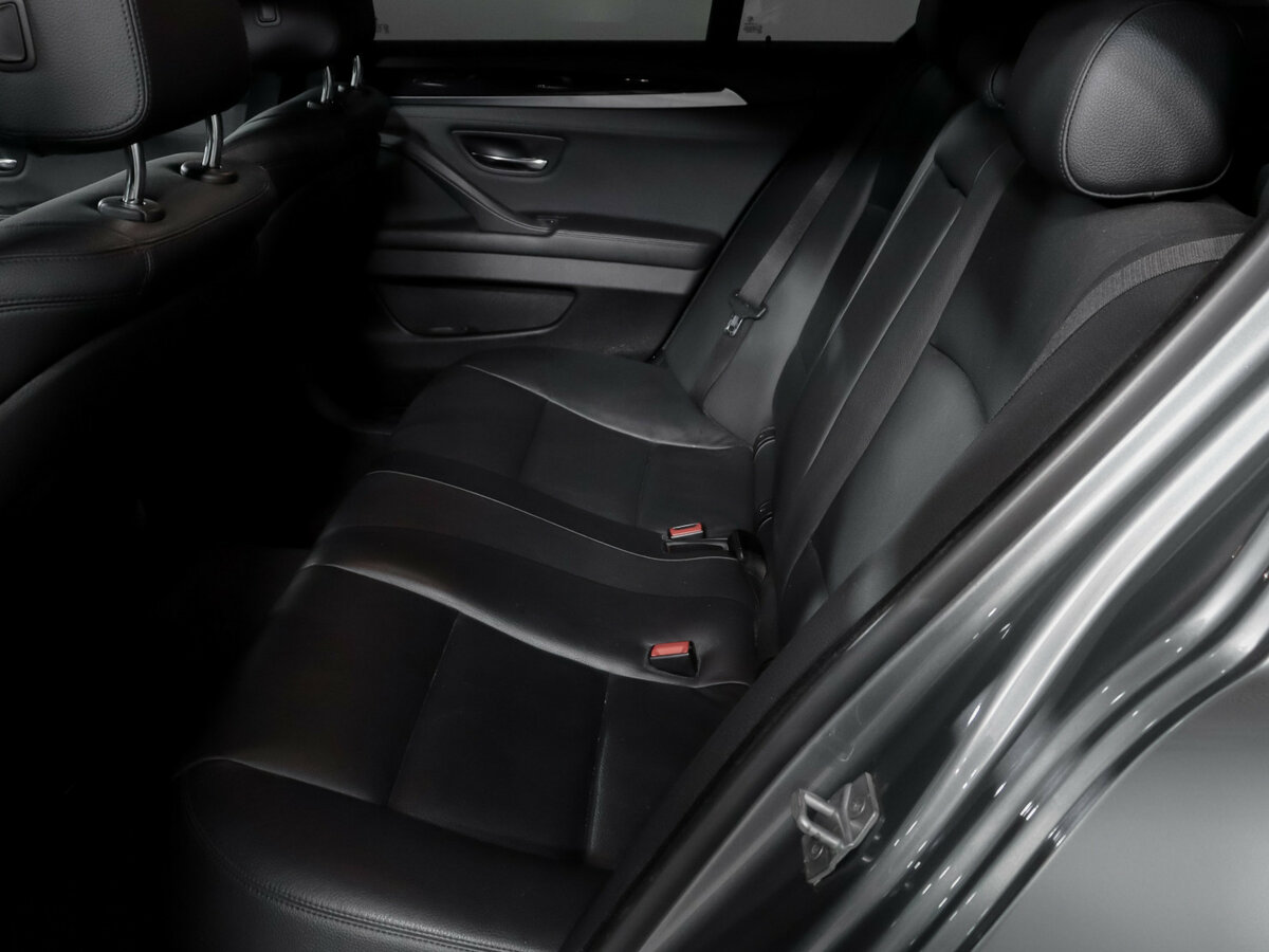 Б/У БМВ 5 серии 2013 года. Фото: #9