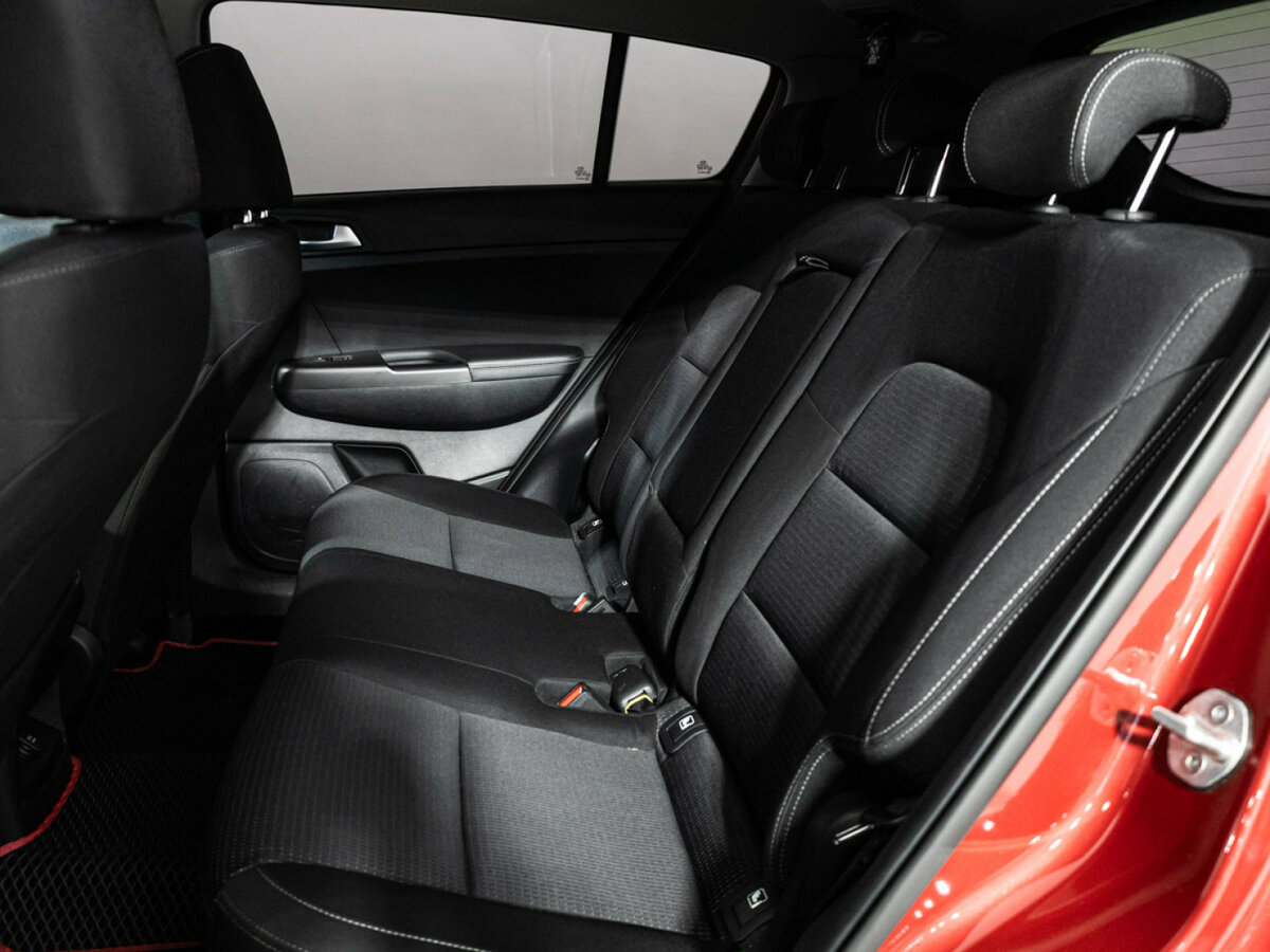 Б/У Киа Спортейдж 2020 года. Фото: #7