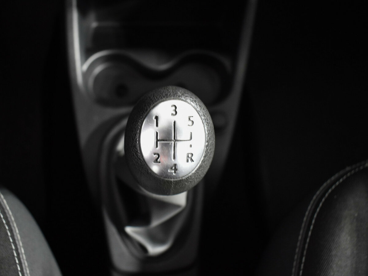 Б/У Рено Сандеро 2014 года. Фото: #14