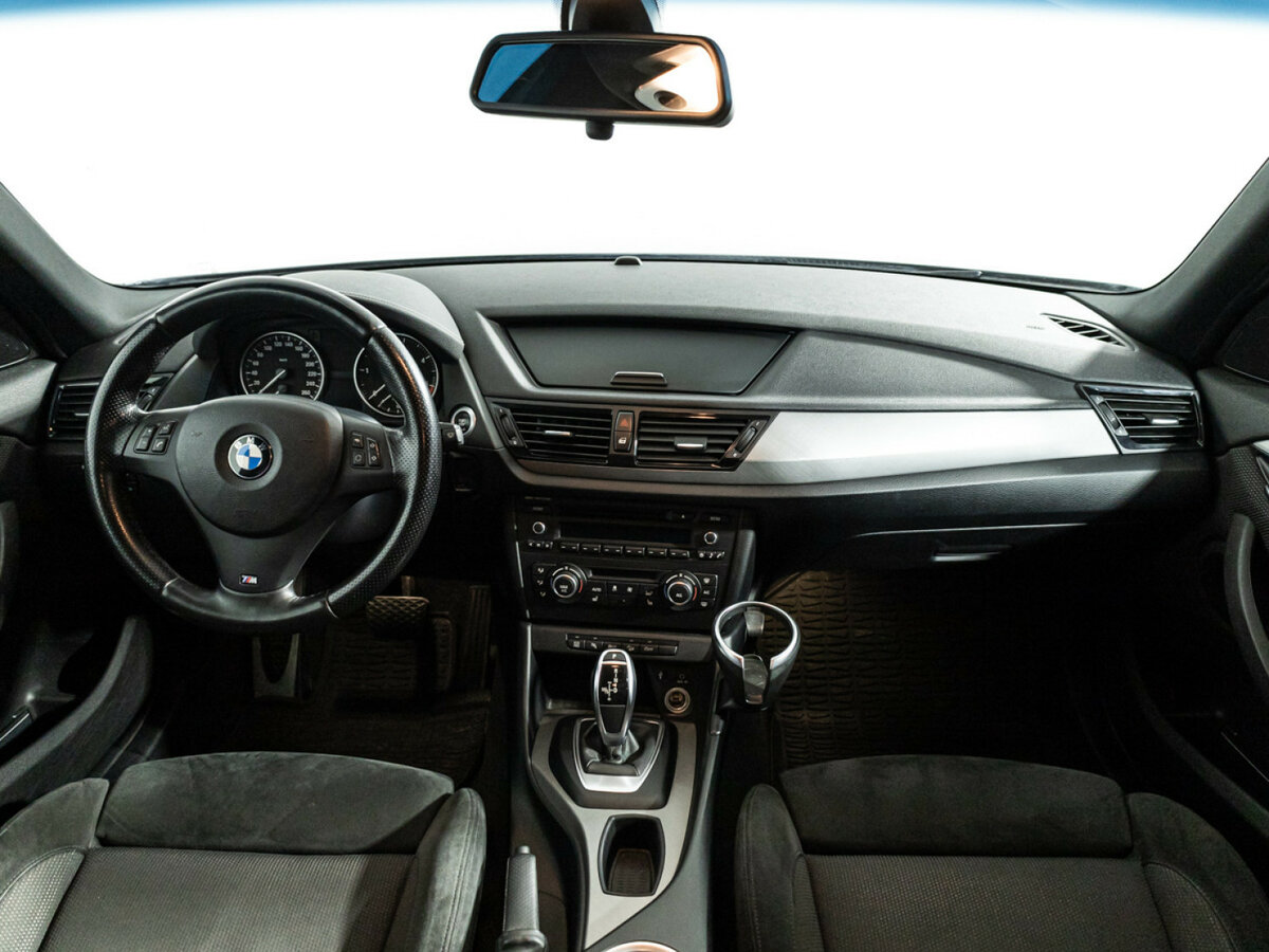 Б/У БМВ Икс1 2014 года. Фото: #12