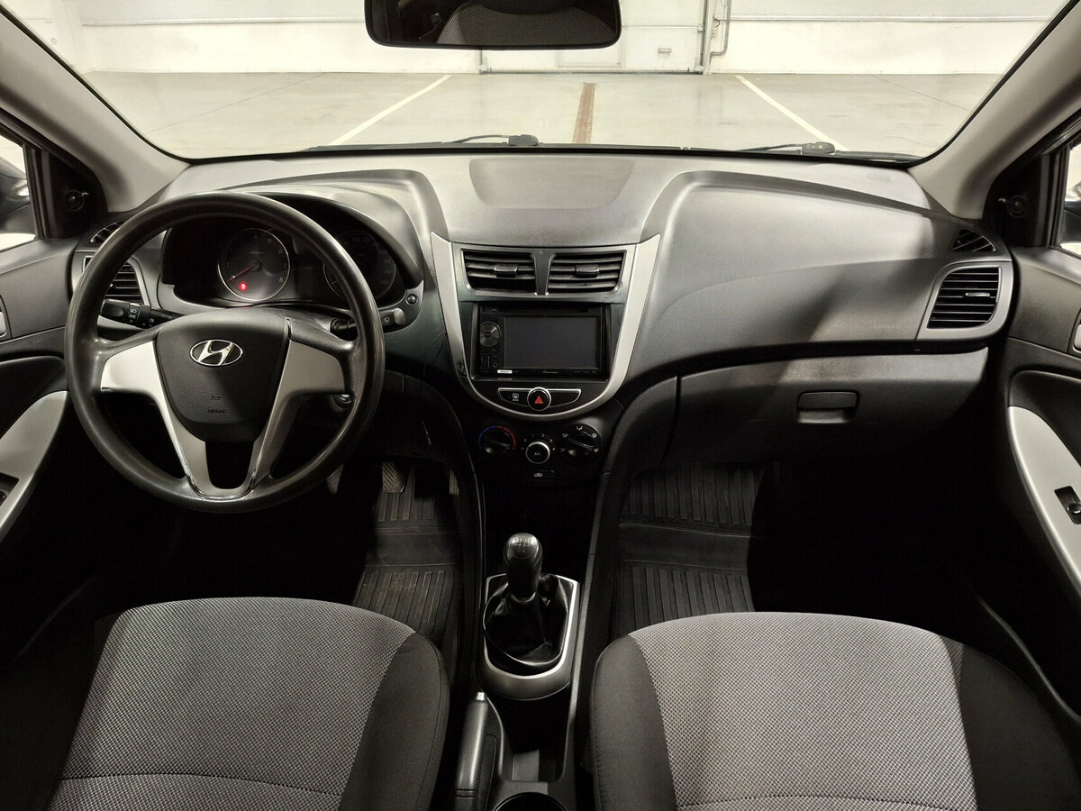 Б/У Хендай Солярис 2014 года. Фото: #13