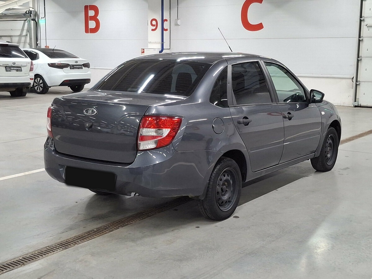 Б/У Лада (ВАЗ) Гранта 2018 года. Фото: #4