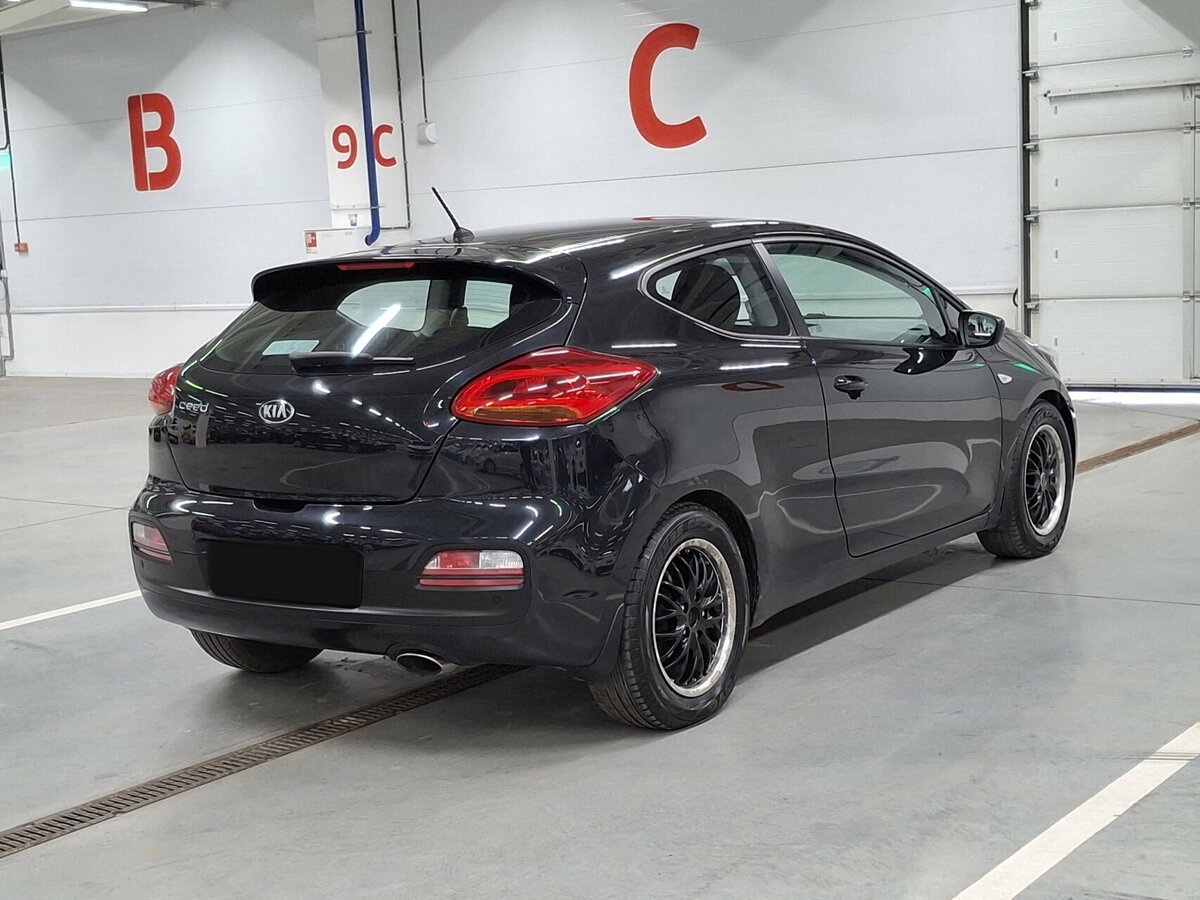 Б/У Киа Сид 2015 года. Фото: #4