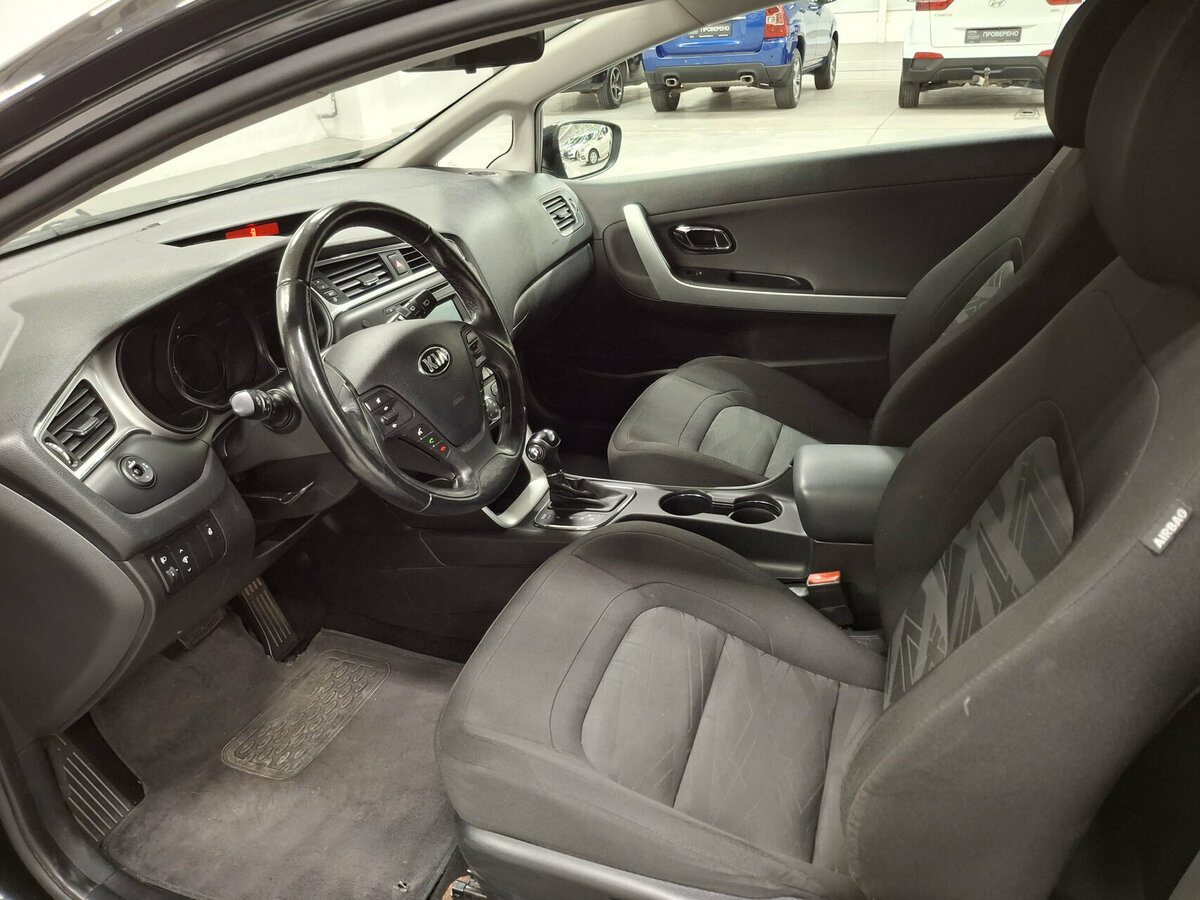 Б/У Киа Сид 2015 года. Фото: #15