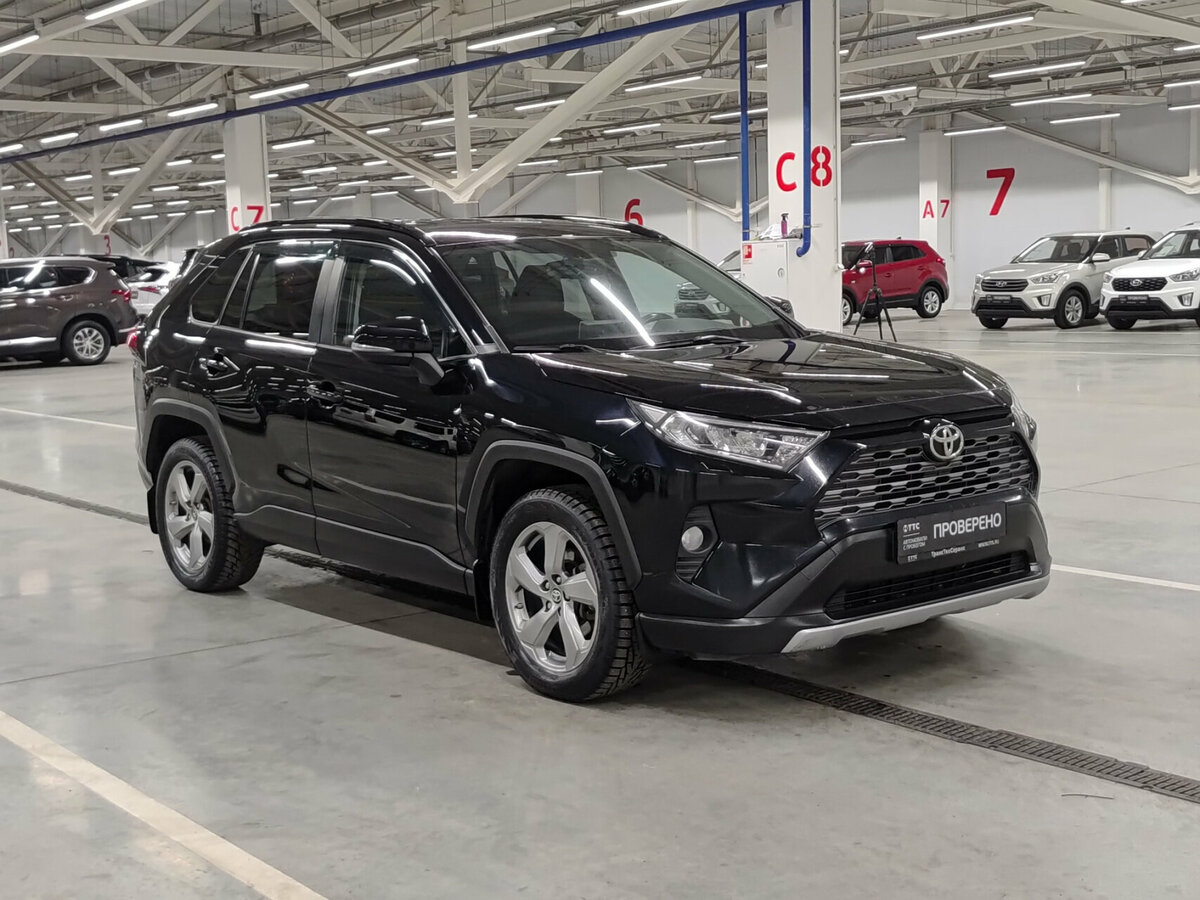 Б/У Тойота Рав4 2021 года. Фото: #2