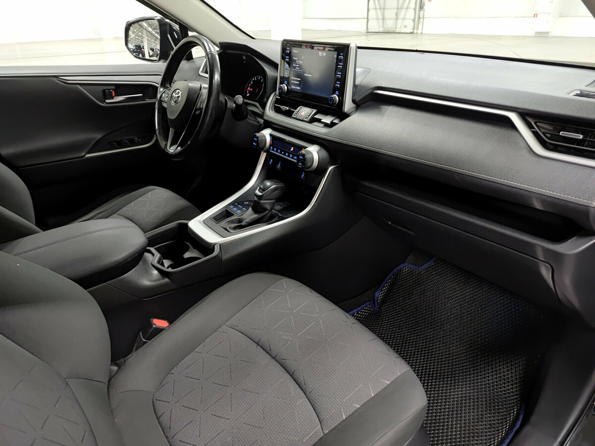 Б/У Тойота Рав4 2021 года. Фото: #10